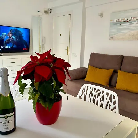 Cozy Apartment In The Center Of Benidorm Old Town Exterior foto